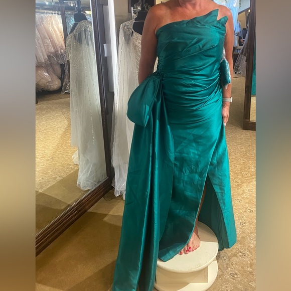 NewYorkDress RINA DI MONTELLA - Picture 6 of 6